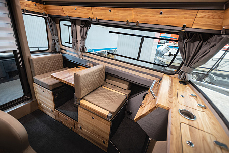 Катер Swift Chaser 780 CSR